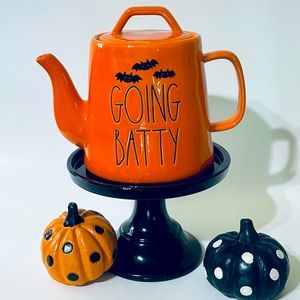 Rae Dunn Halloween “Going Batty” Teapot